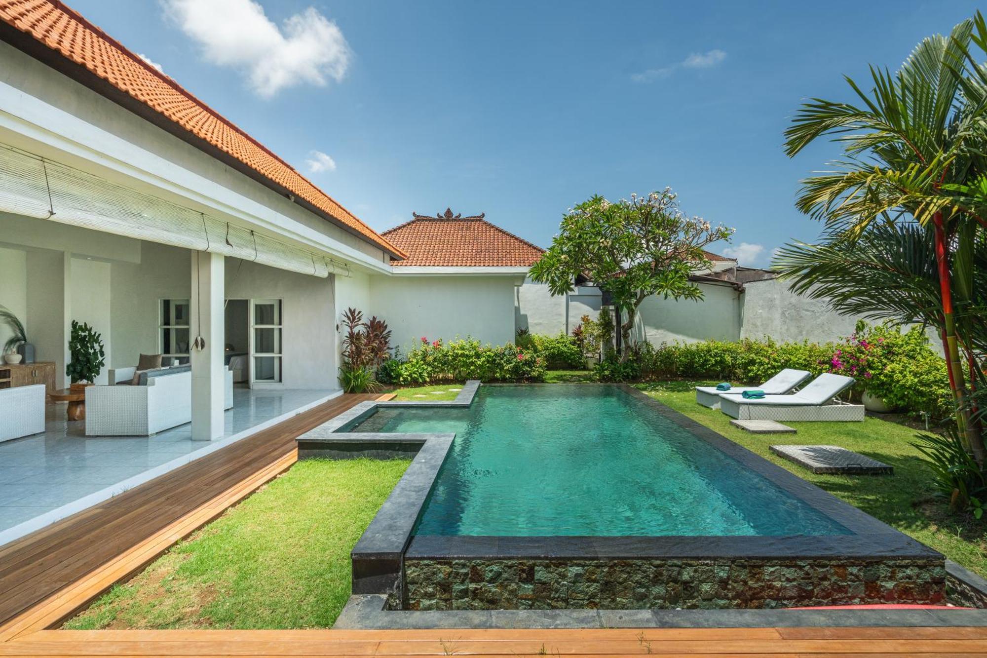 Modern 3 Bedrooms Villa Beach Walking Distance سمينياك المظهر الخارجي الصورة