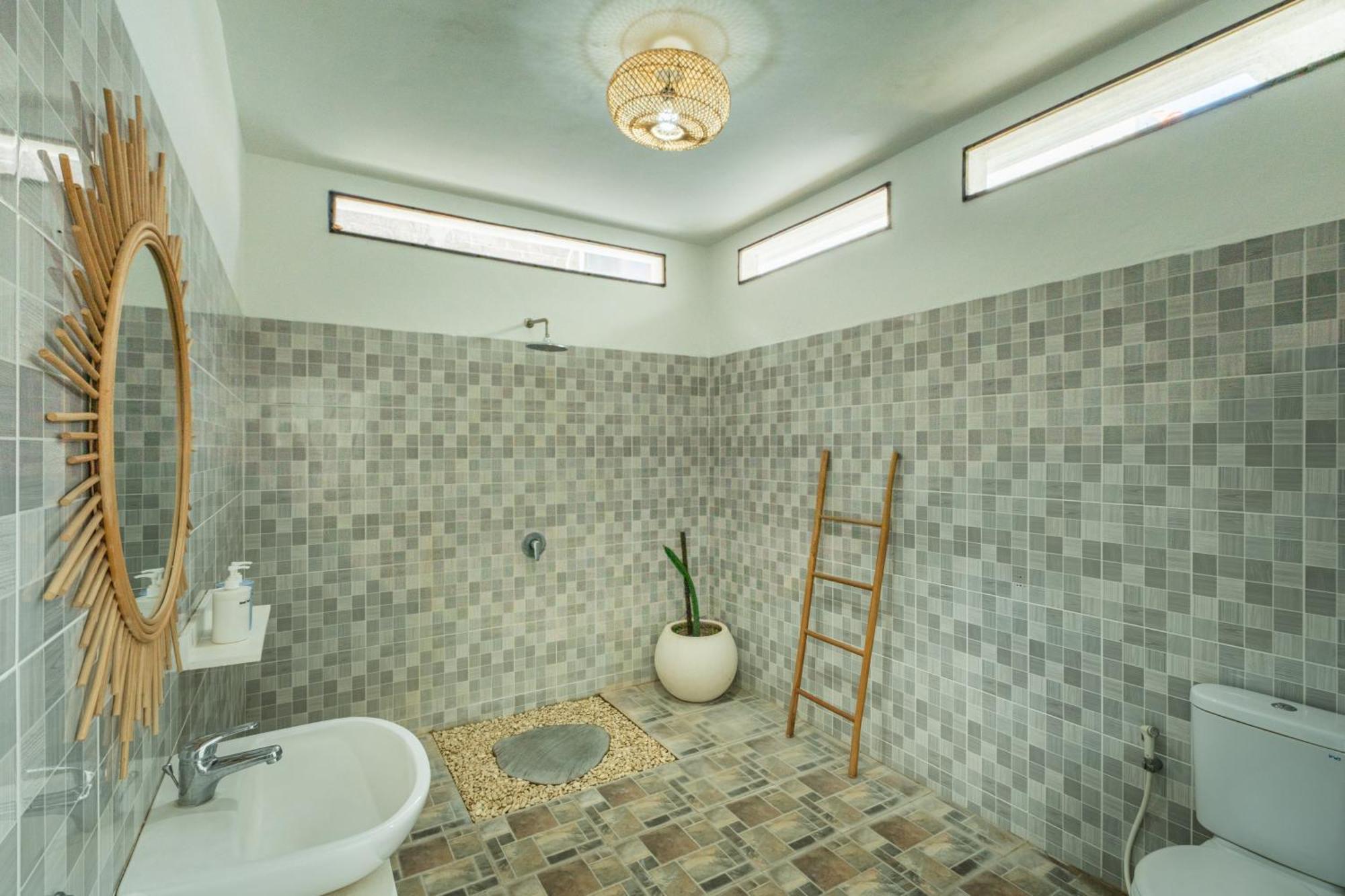 Modern 3 Bedrooms Villa Beach Walking Distance سمينياك المظهر الخارجي الصورة
